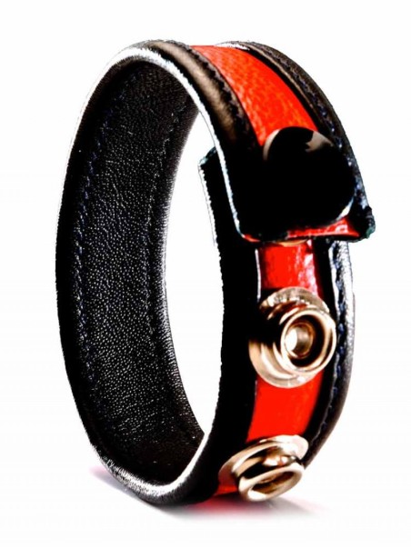 Cockrings Leather  Simili leather cockring orange and black.The 3 pressures make it easier to put in place and allows a better c