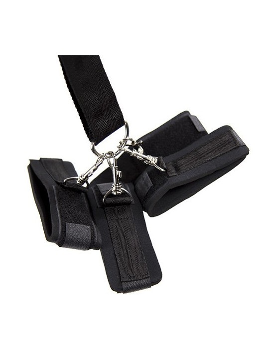 imports Collier Baillon et Liens Bondage Cet accessoire de Bondage est un Kit composé:- de 4 attaches avec Velcro - d'un collier