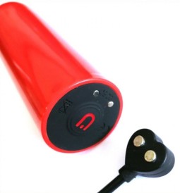 imports Oeuf Vibrant Rumba 8.8 x 2.7cm Rouge Batterie au Lithium avec rechargement magnétique. Câble de rechargement fourni. Wat